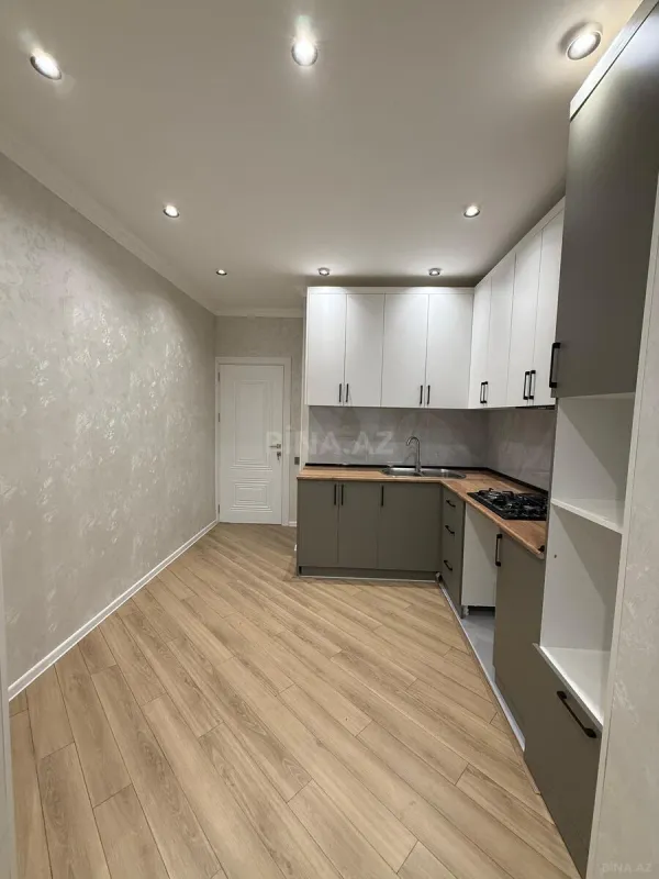 Satılır 3 otaqlı mənzil 82 m²