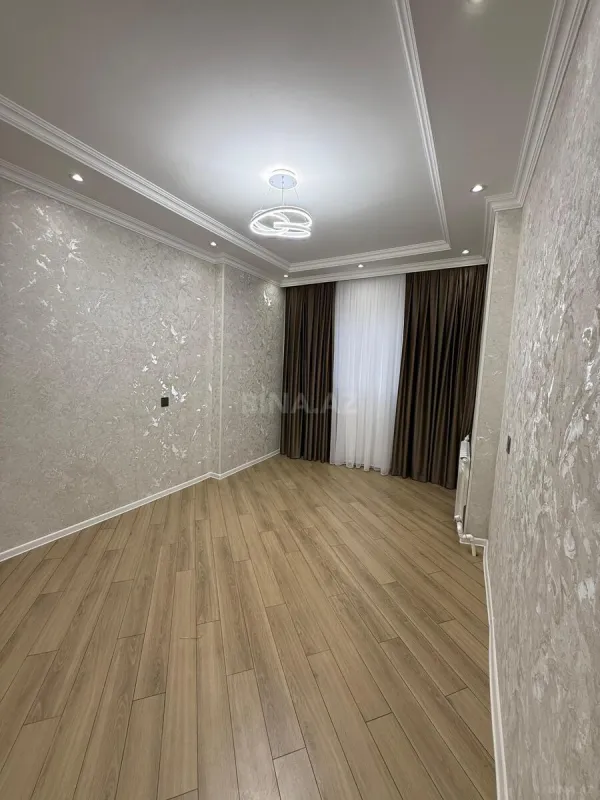 Satılır 3 otaqlı mənzil 82 m²