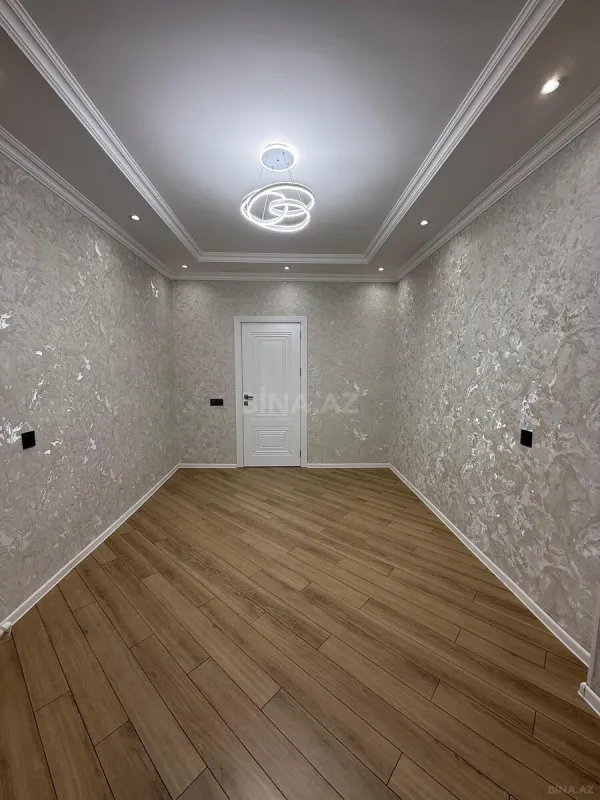 Satılır 3 otaqlı mənzil 82 m²