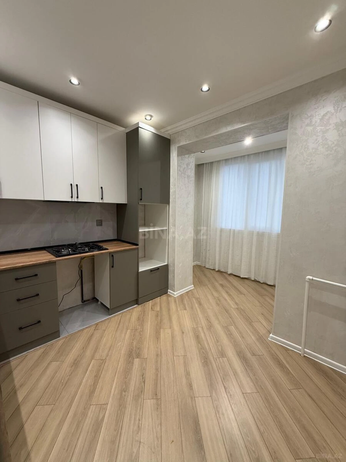 Satılır 3 otaqlı mənzil 82 m²