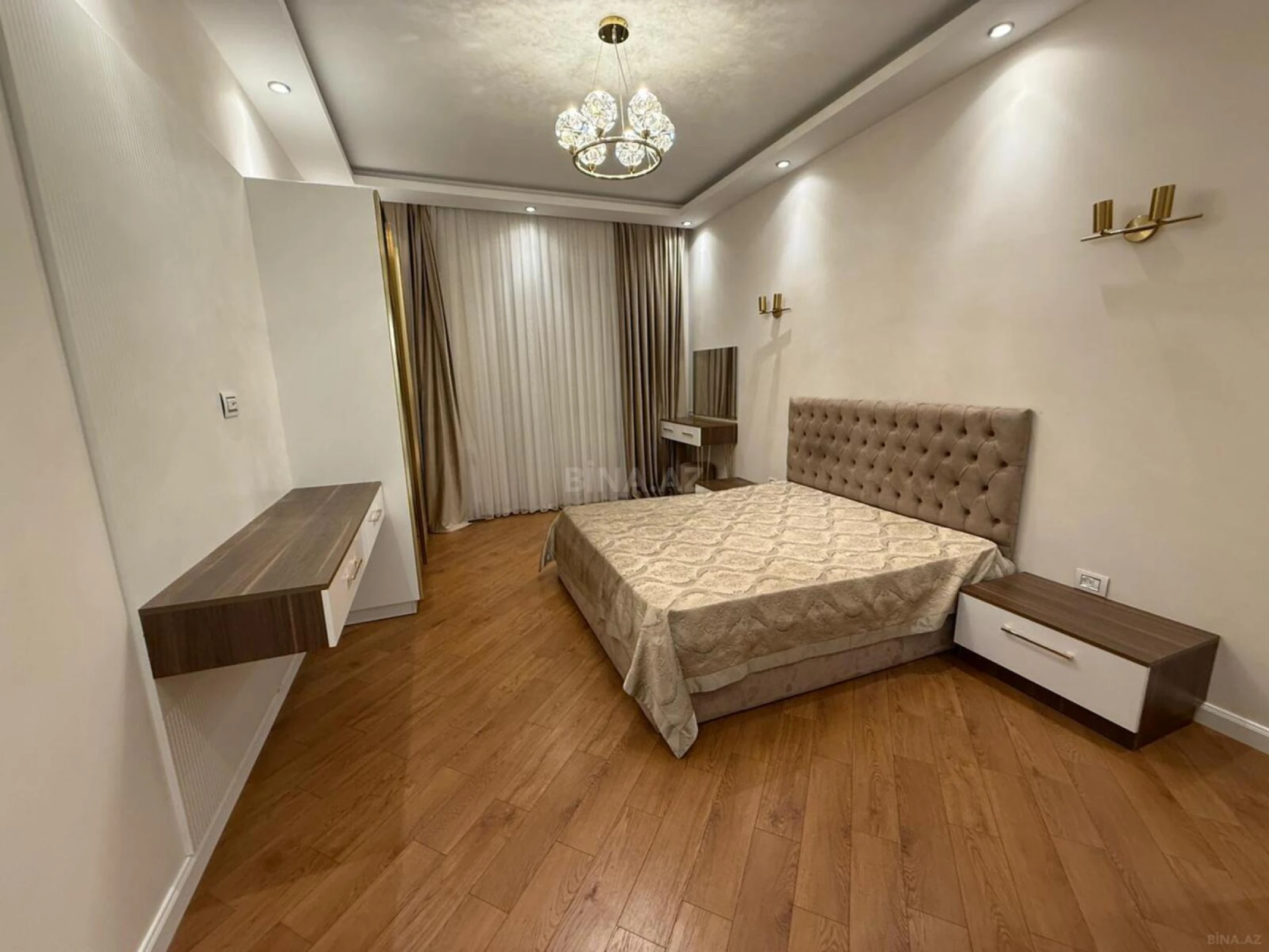 Kirayə verilir 3 otaqlı mənzil 130 m²