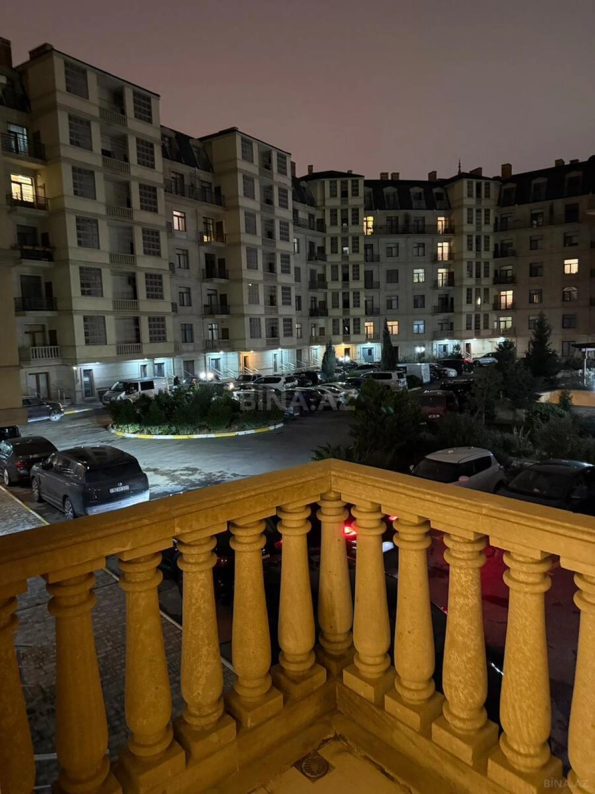 Kirayə verilir 3 otaqlı mənzil 130 m²