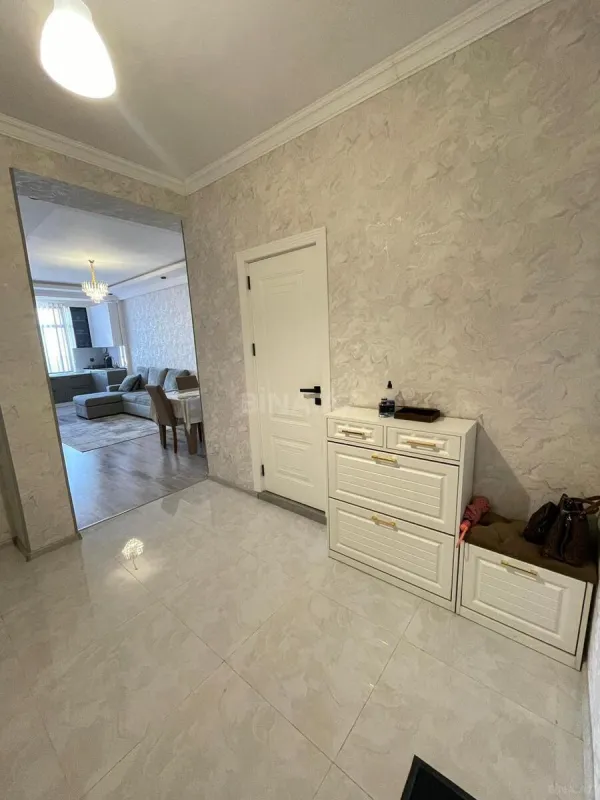 Satılır 3 otaqlı mənzil 67 m²