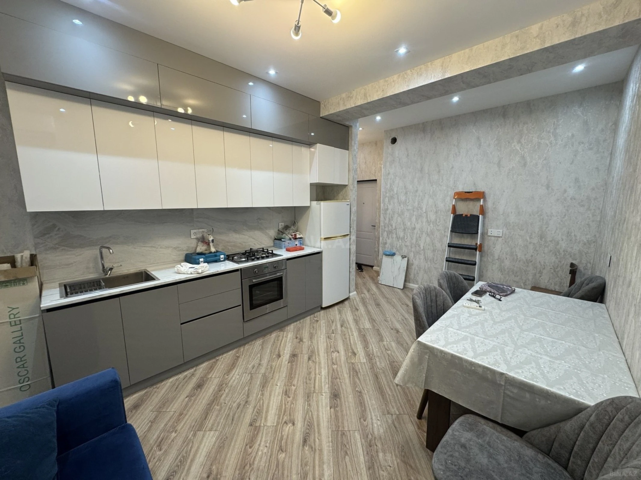 Kirayə verilir 2 otaqlı mənzil 55 m²