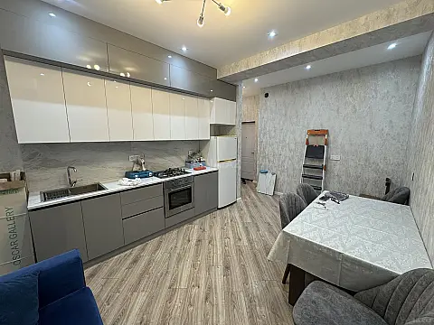 Kirayə verilir 2 otaqlı mənzil 55 m²