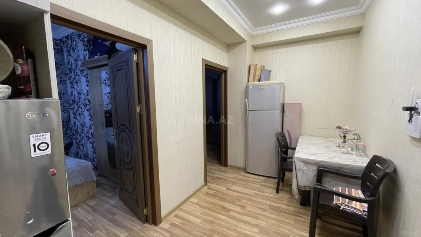 Satılır 2 otaqlı mənzil 75 m²