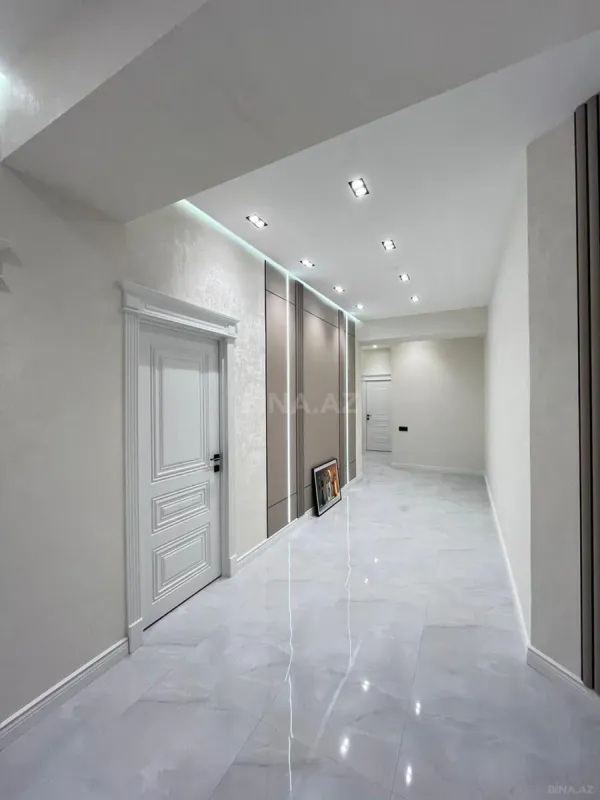 Satılır 3 otaqlı mənzil 165 m²