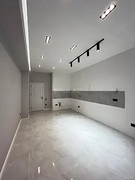 Satılır 3 otaqlı mənzil 165 m²