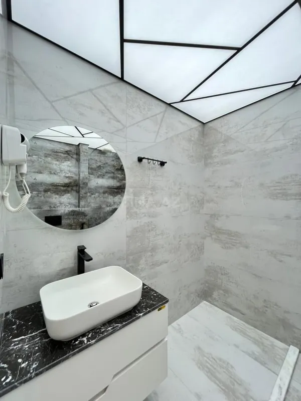 Satılır 3 otaqlı mənzil 165 m²