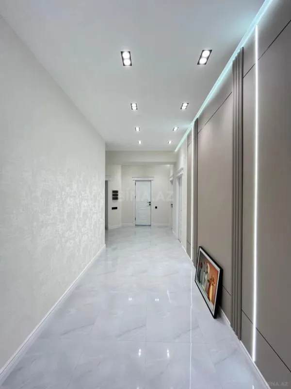 Satılır 3 otaqlı mənzil 165 m²