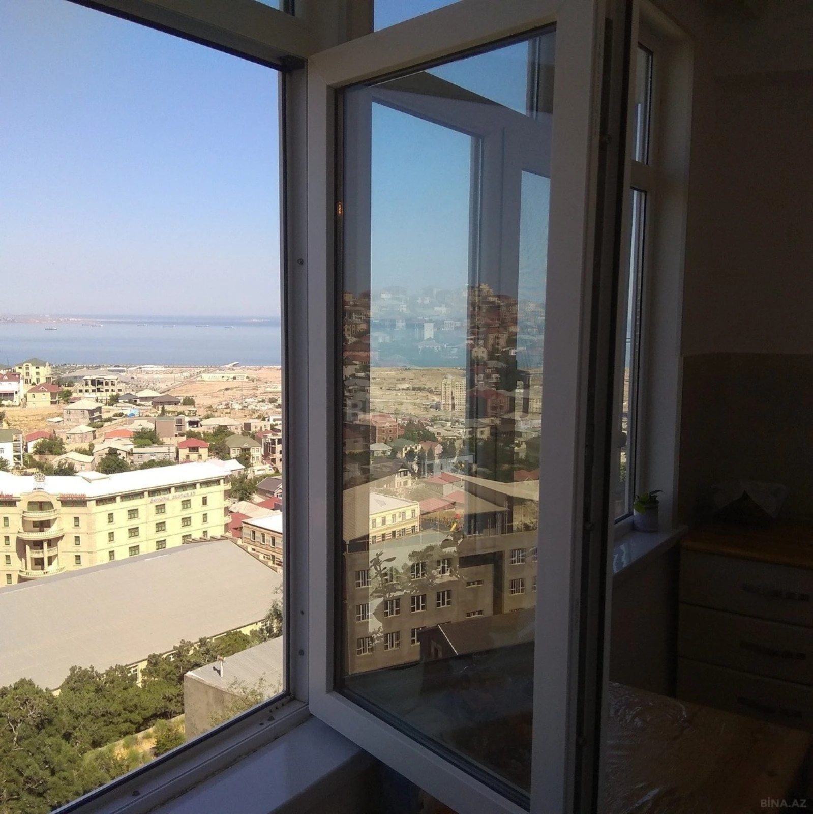 Satılır 2 otaqlı mənzil 75 m²
