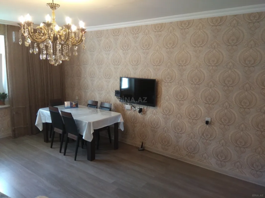 Satılır 2 otaqlı mənzil 75 m²