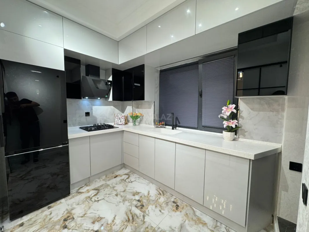 Satılır 3 otaqlı mənzil 100 m²