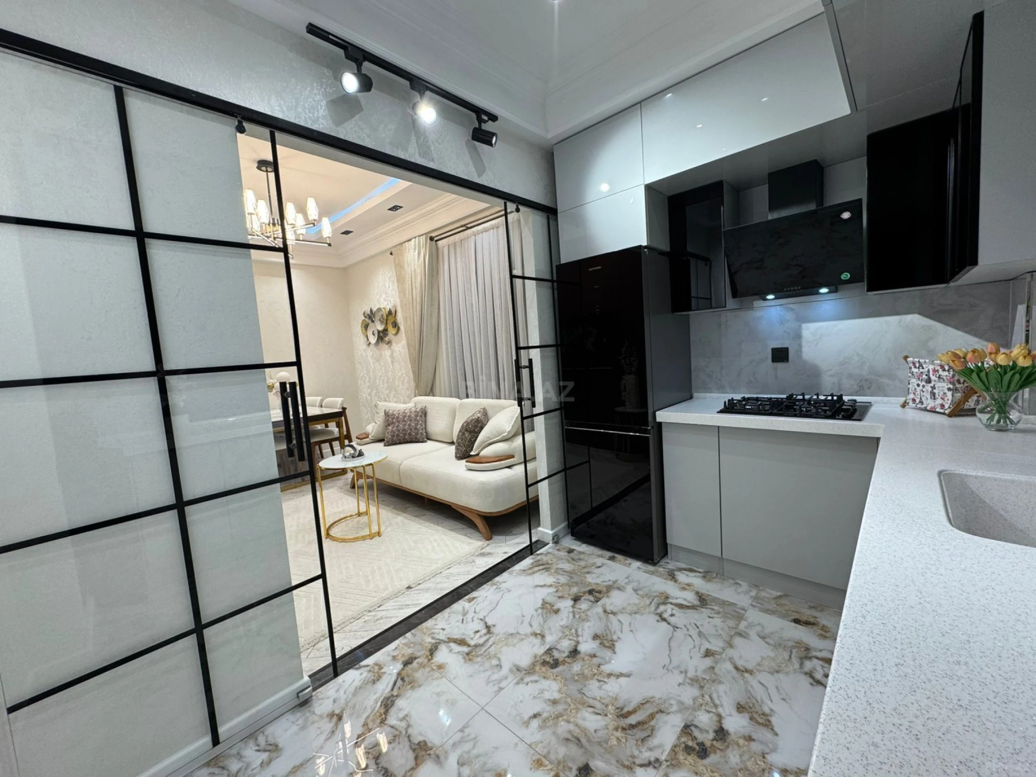 Satılır 3 otaqlı mənzil 100 m²