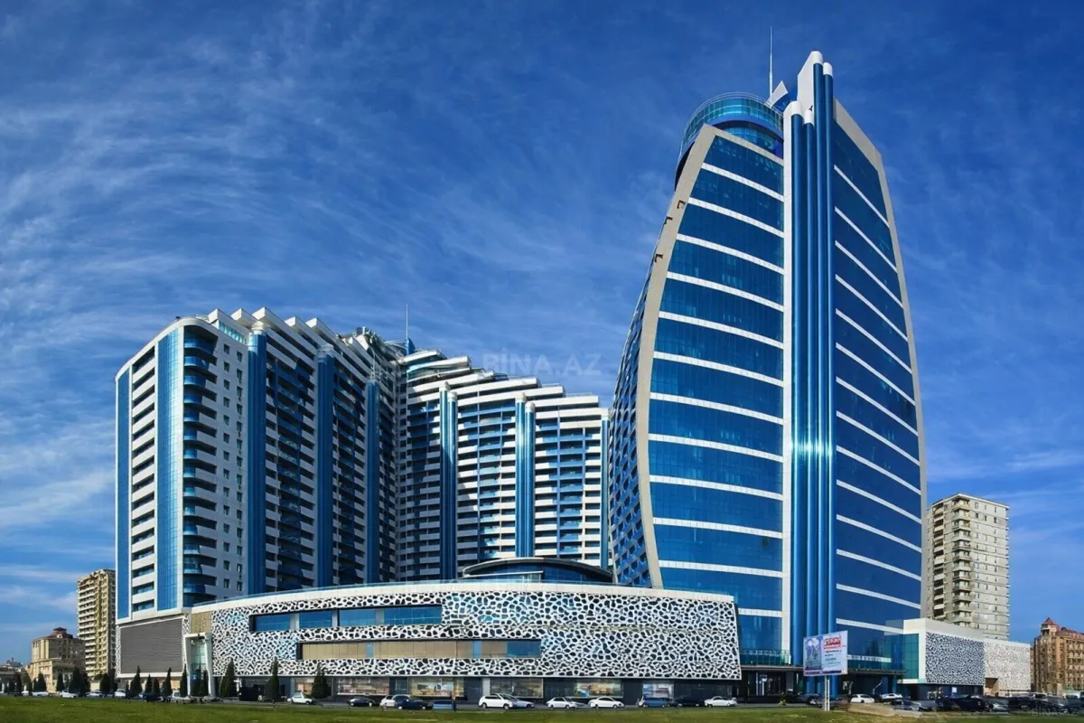 Kirayə verilir 4 otaqlı mənzil 183 m²