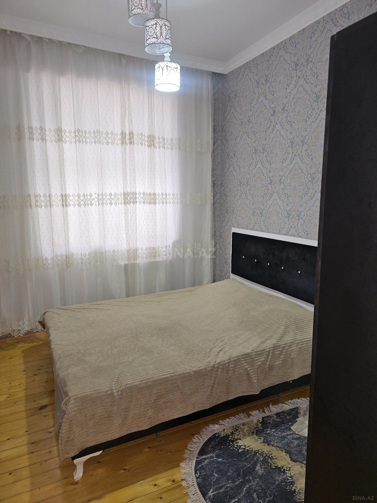 Kirayə verilir 2 otaqlı mənzil 76 m²