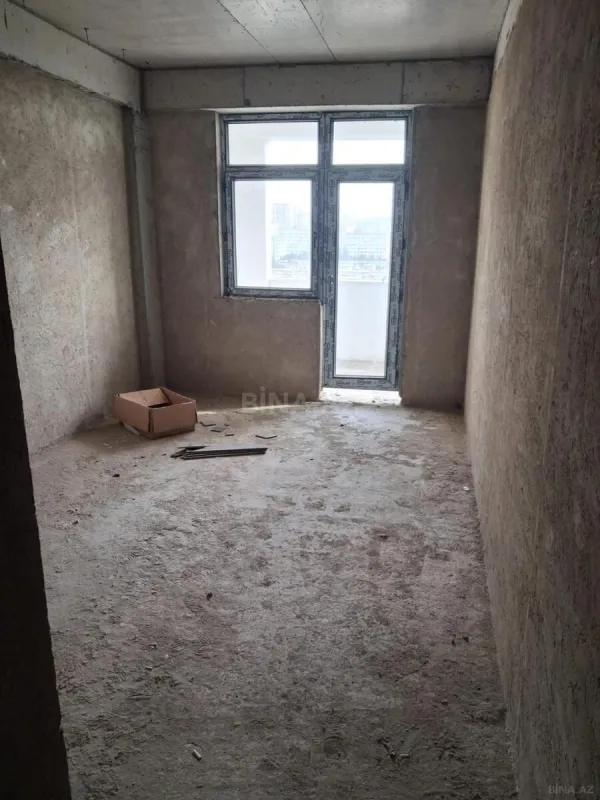 Satılır 3 otaqlı mənzil 139 m²