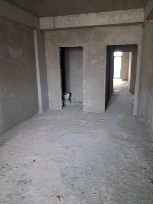Satılır 3 otaqlı mənzil 139 m²