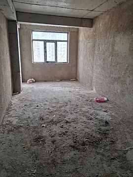 Satılır 3 otaqlı mənzil 139 m²