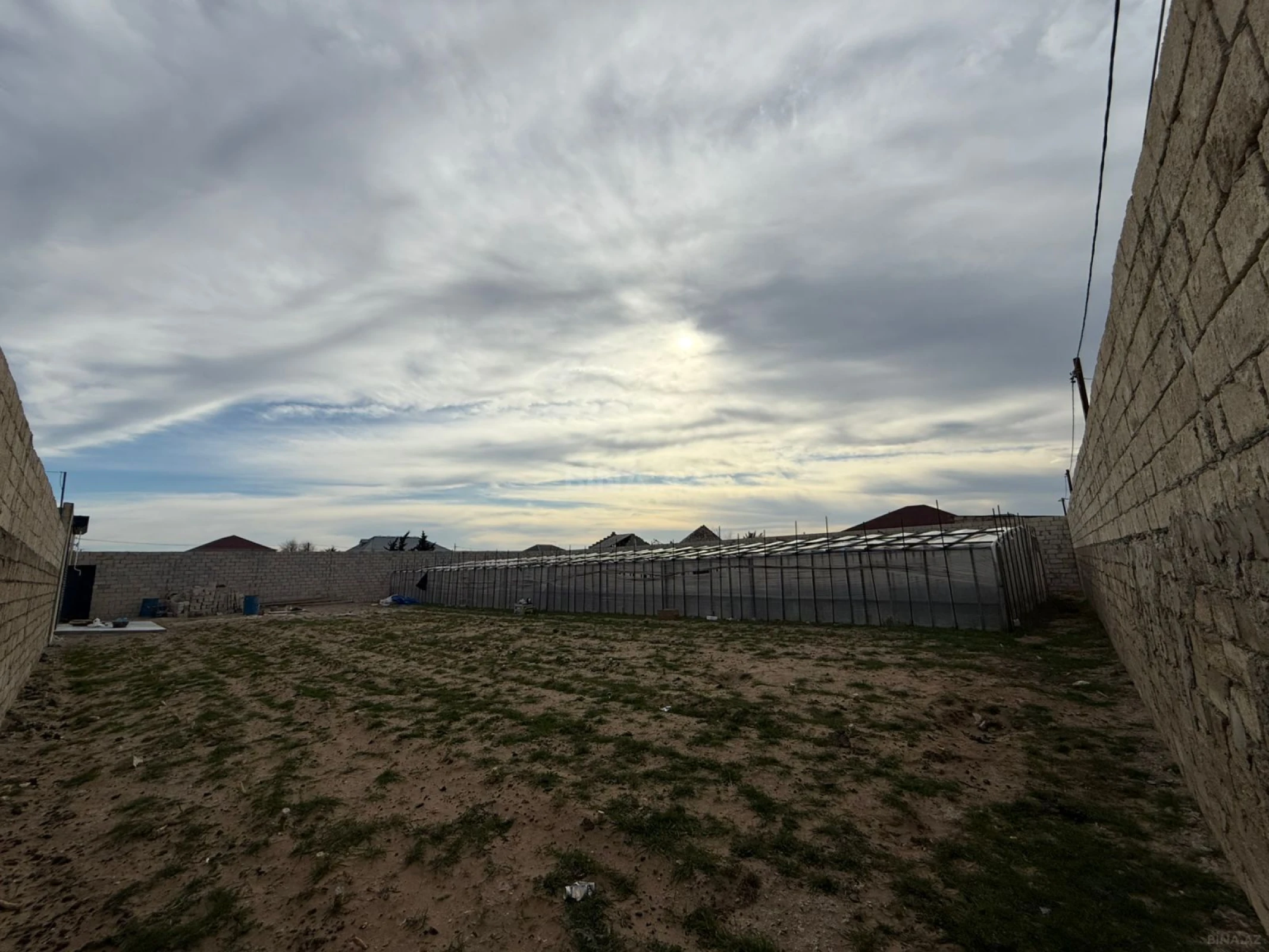 Satılır torpaq sahəsi 10 m²