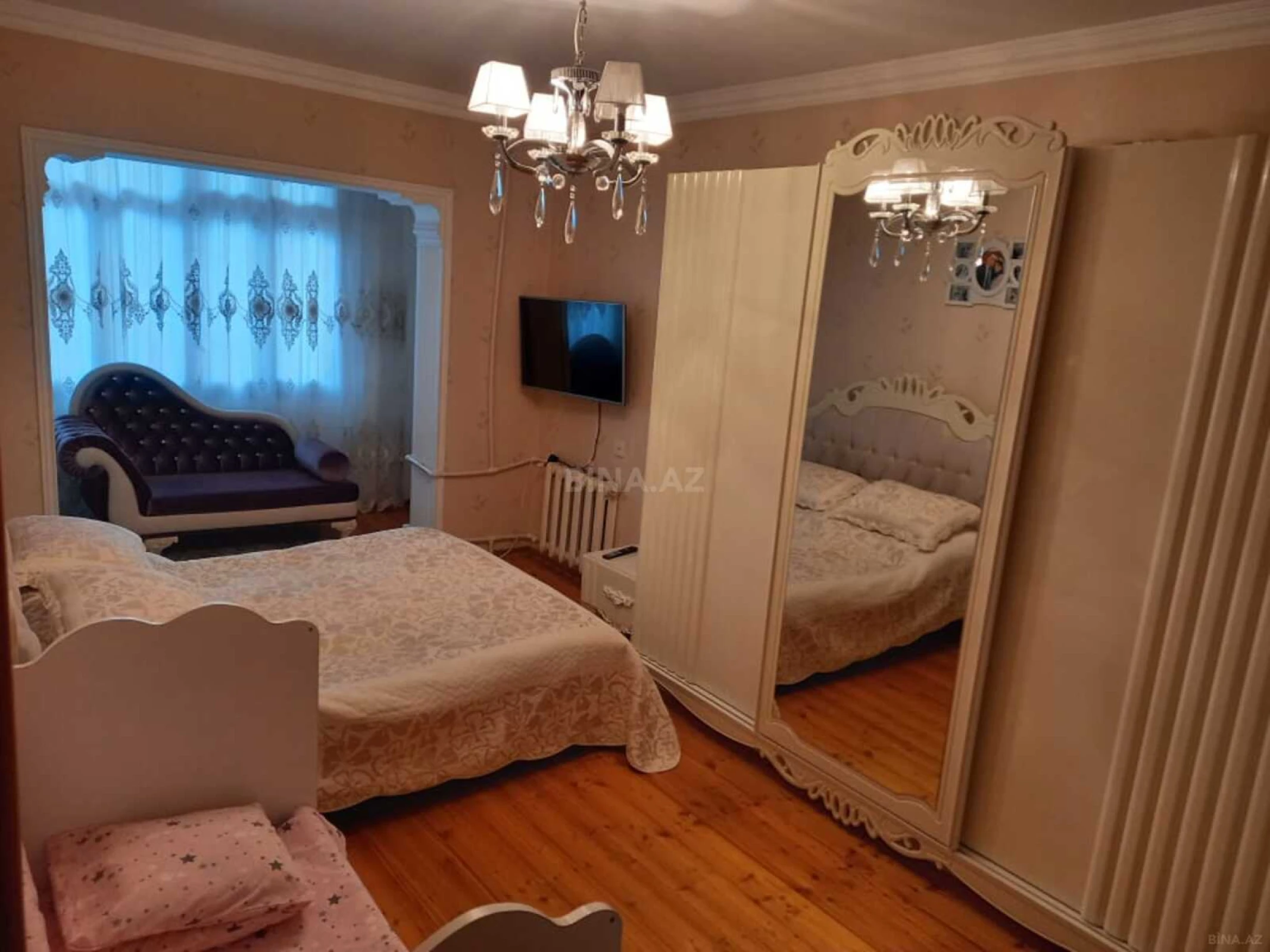 Satılır 4 otaqlı mənzil 110 m²