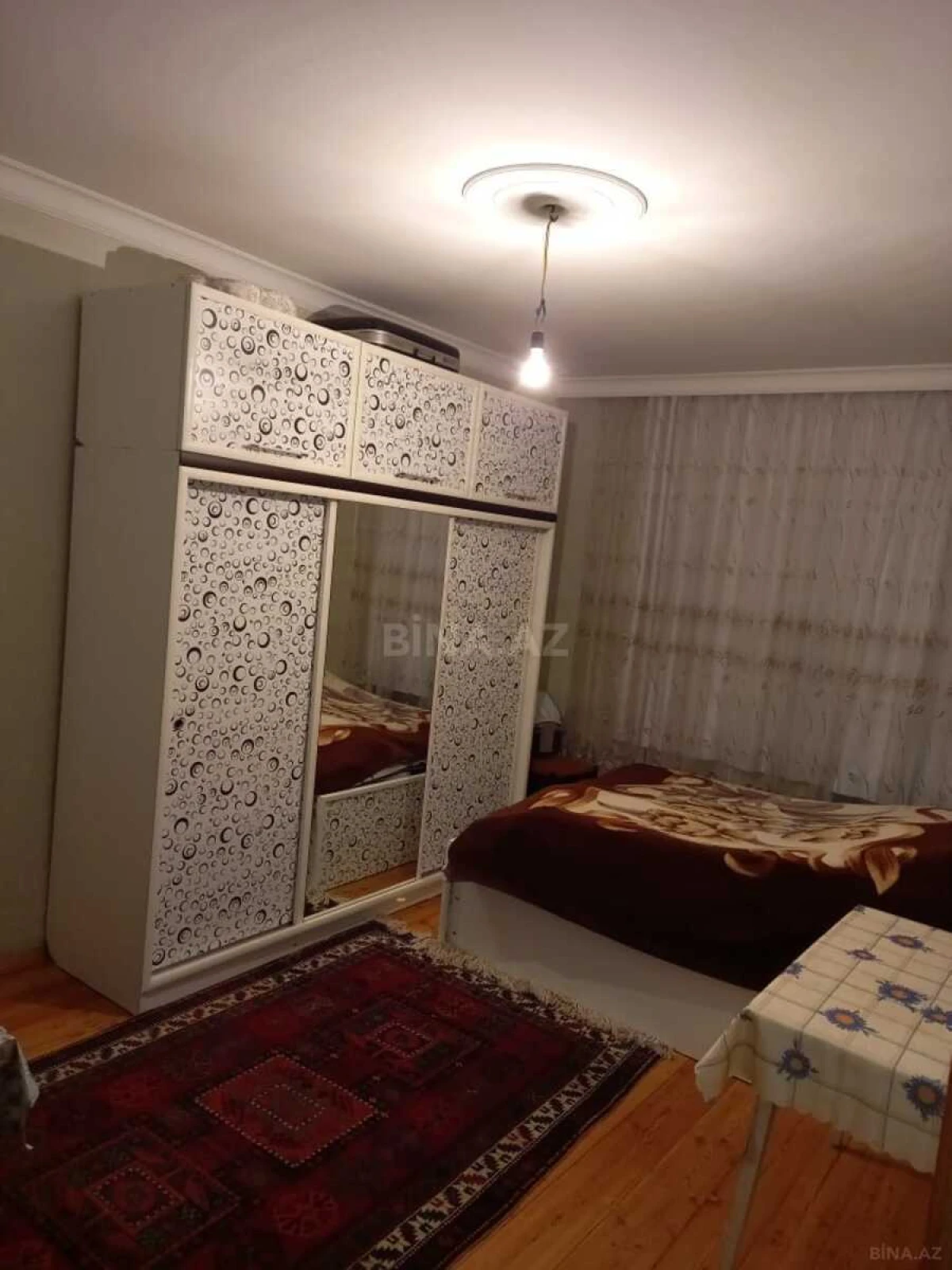 Satılır 4 otaqlı mənzil 110 m²