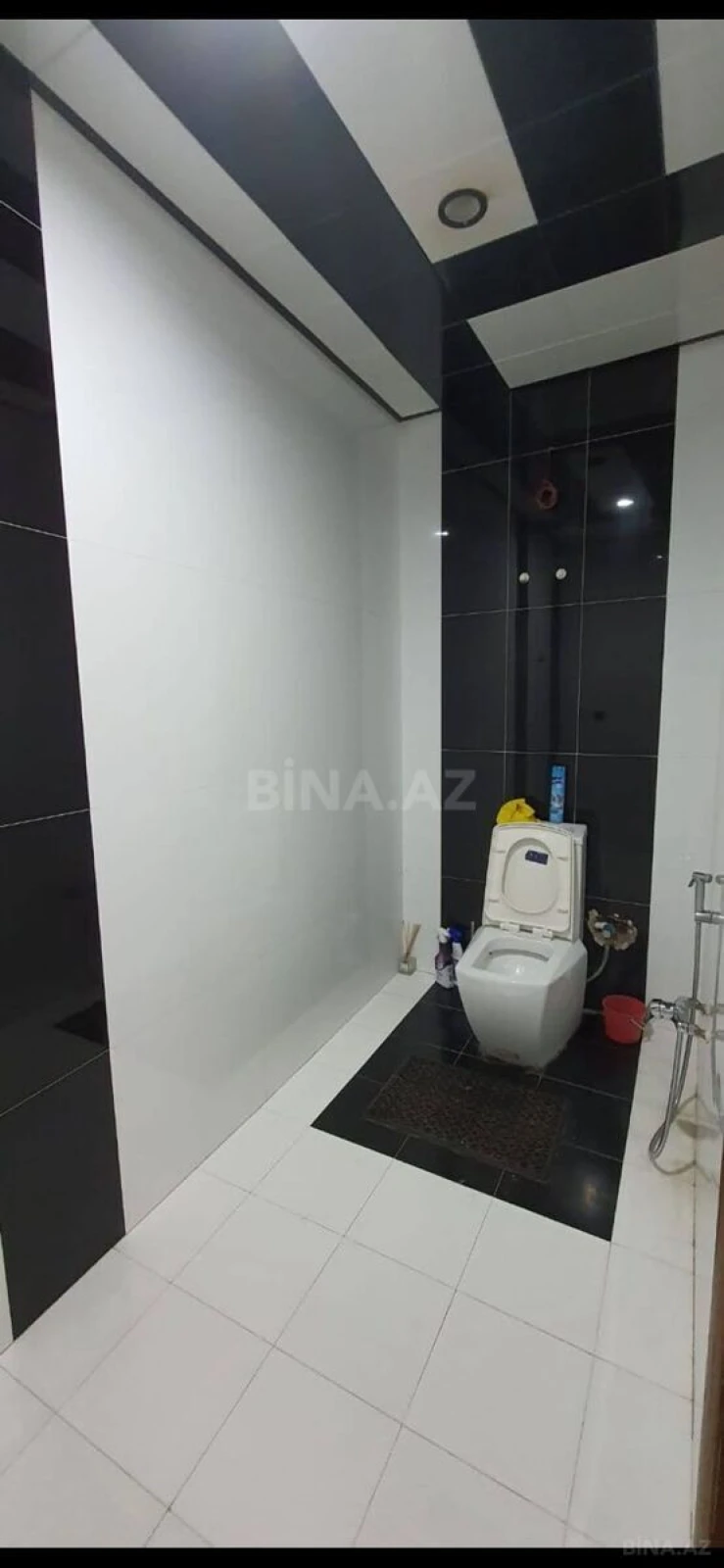 Kirayə verilir 2 otaqlı mənzil 86 m²