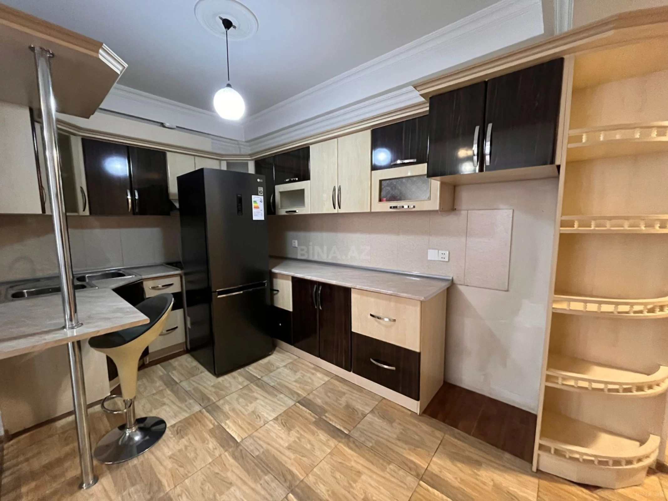 Satılır 2 otaqlı mənzil 60 m²