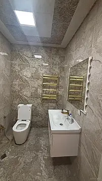 Satılır 2 otaqlı mənzil 77 m²