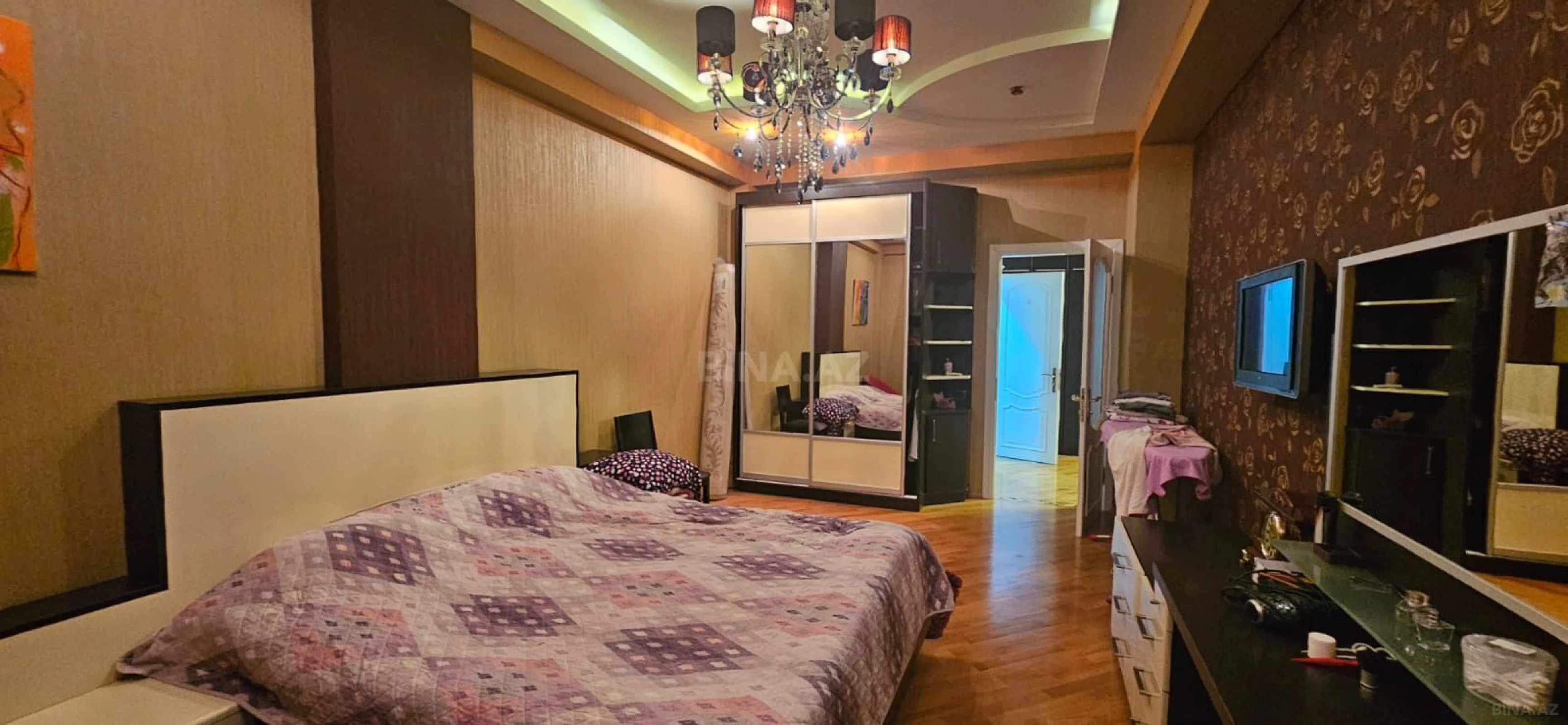 Kirayə verilir 2 otaqlı mənzil 120 m²