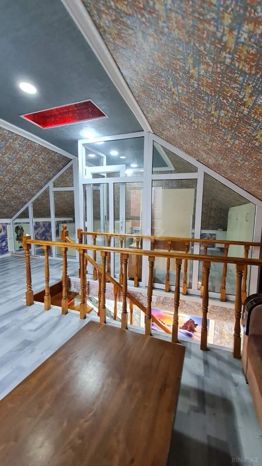 Satılır 4 otaqlı mənzil 110 m²