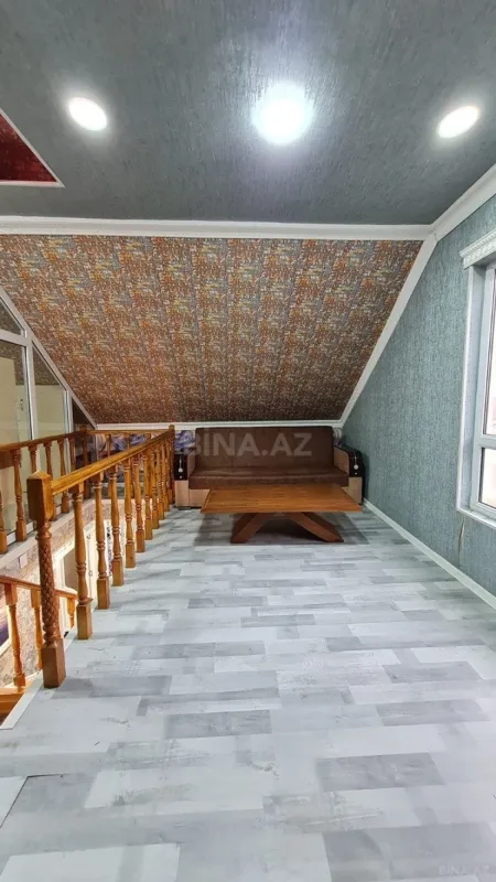 Satılır 4 otaqlı mənzil 110 m²