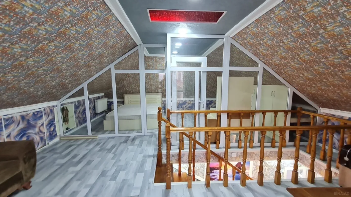 Satılır 4 otaqlı mənzil 110 m²