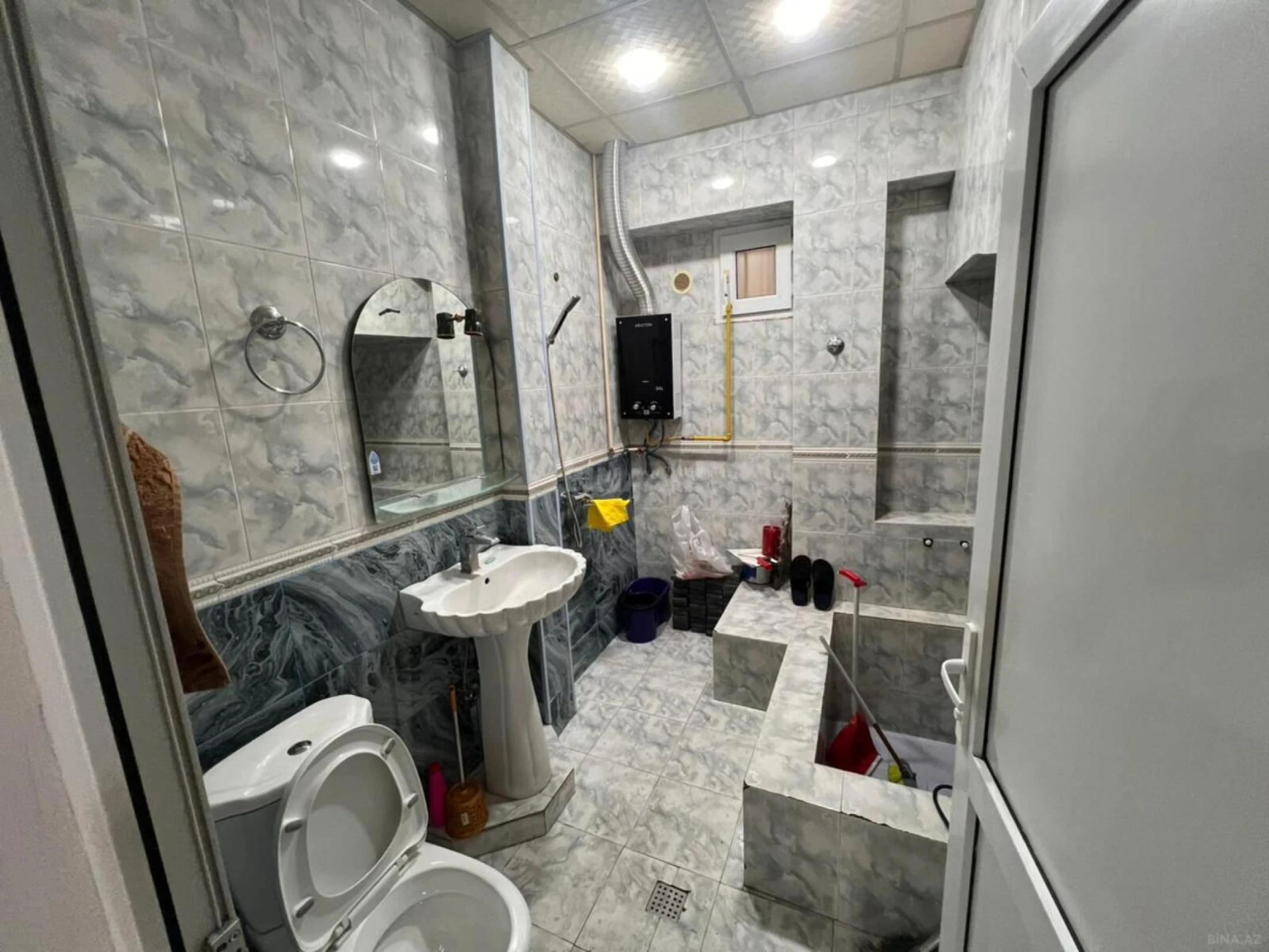 Kirayə verilir obyekt 180 m²