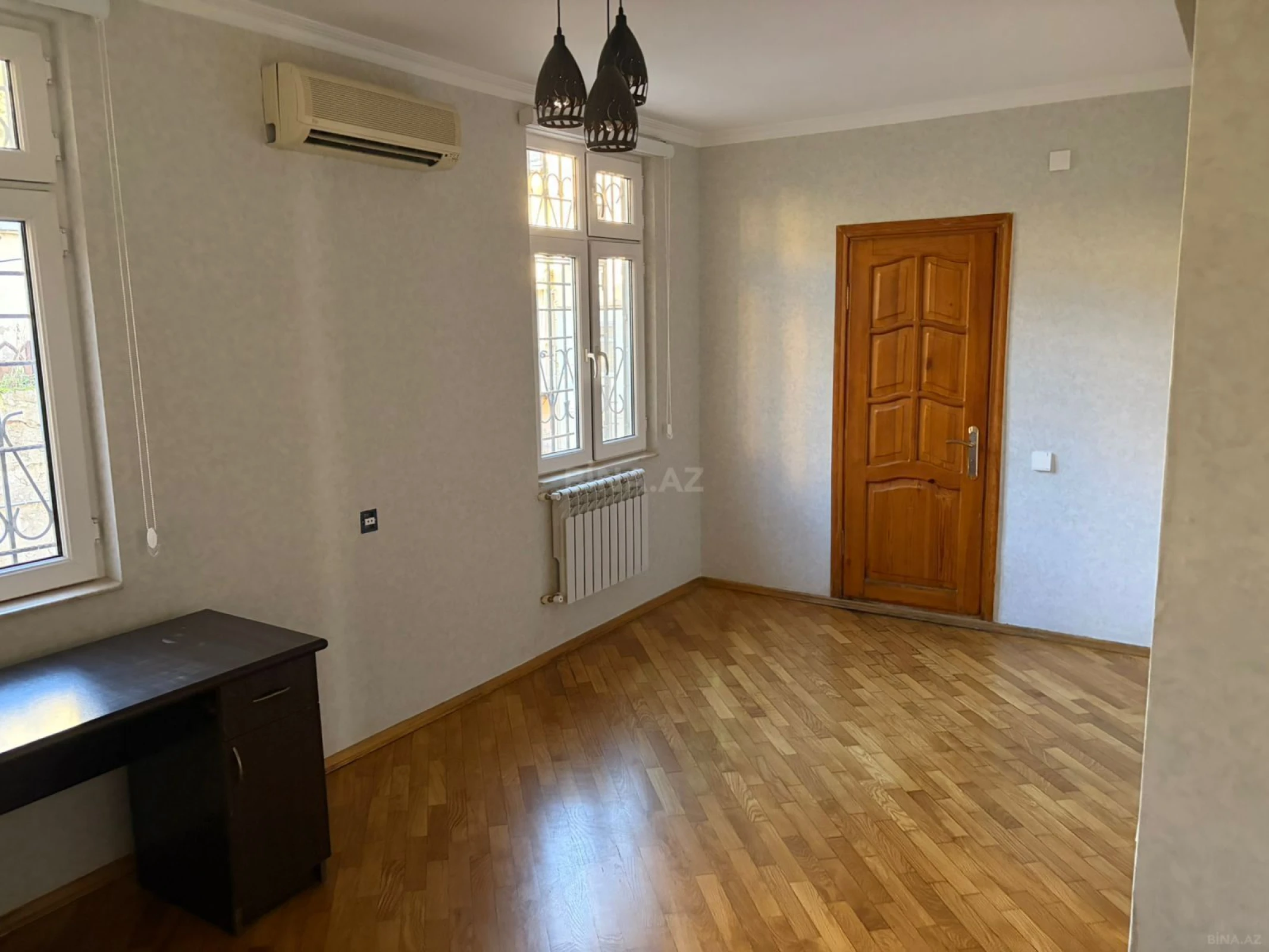 Kirayə verilir obyekt 180 m²