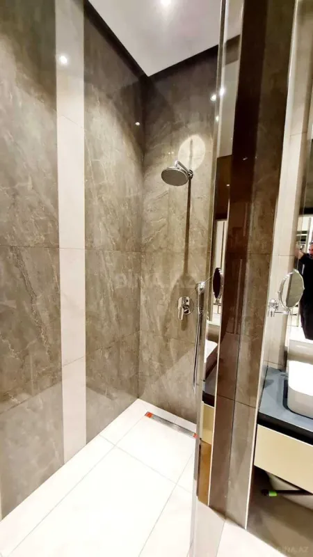 Satılır 1 otaqlı mənzil 47 m²