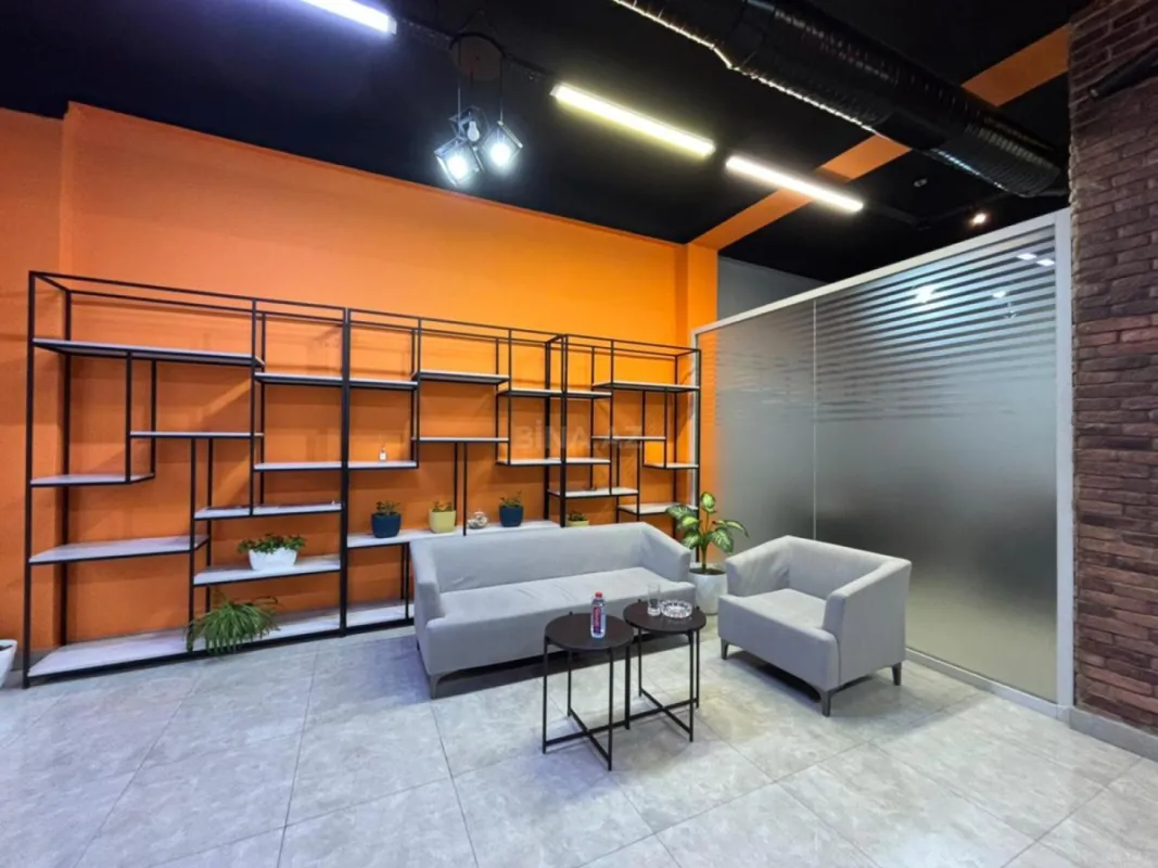 Kirayə verilir 3 otaqlı ofis 144 m²