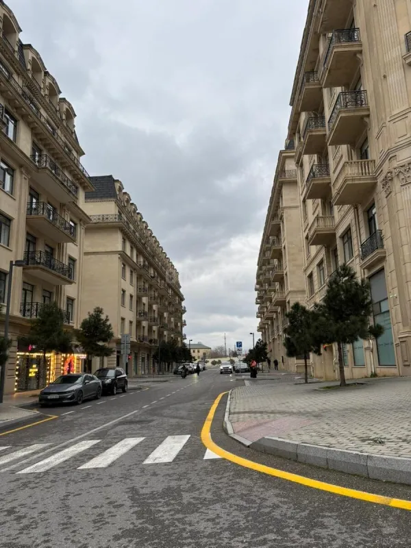 Kirayə verilir 3 otaqlı ofis 144 m²