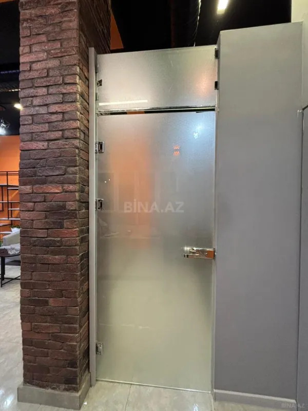 Kirayə verilir 3 otaqlı ofis 144 m²