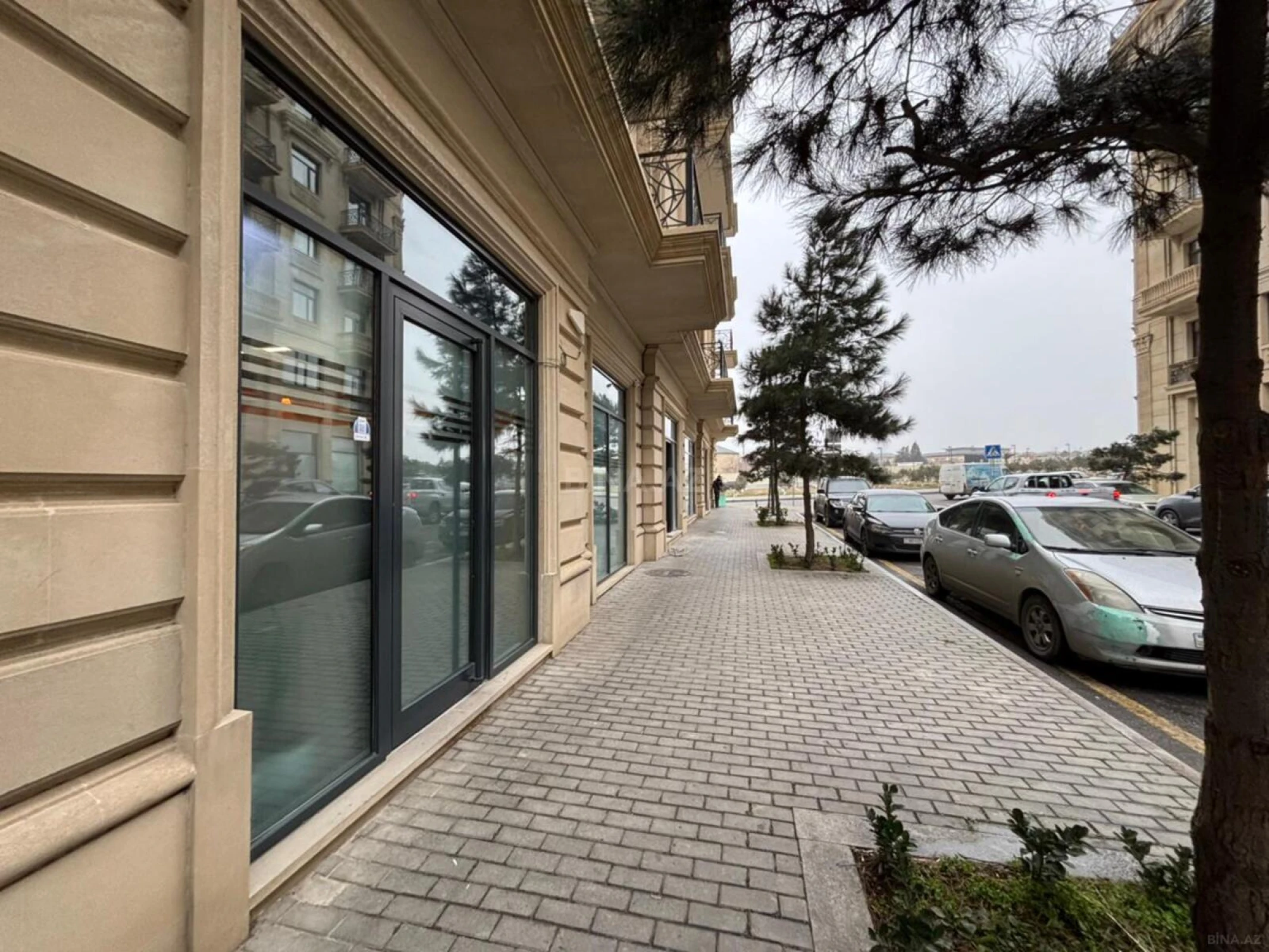 Kirayə verilir 3 otaqlı ofis 144 m²