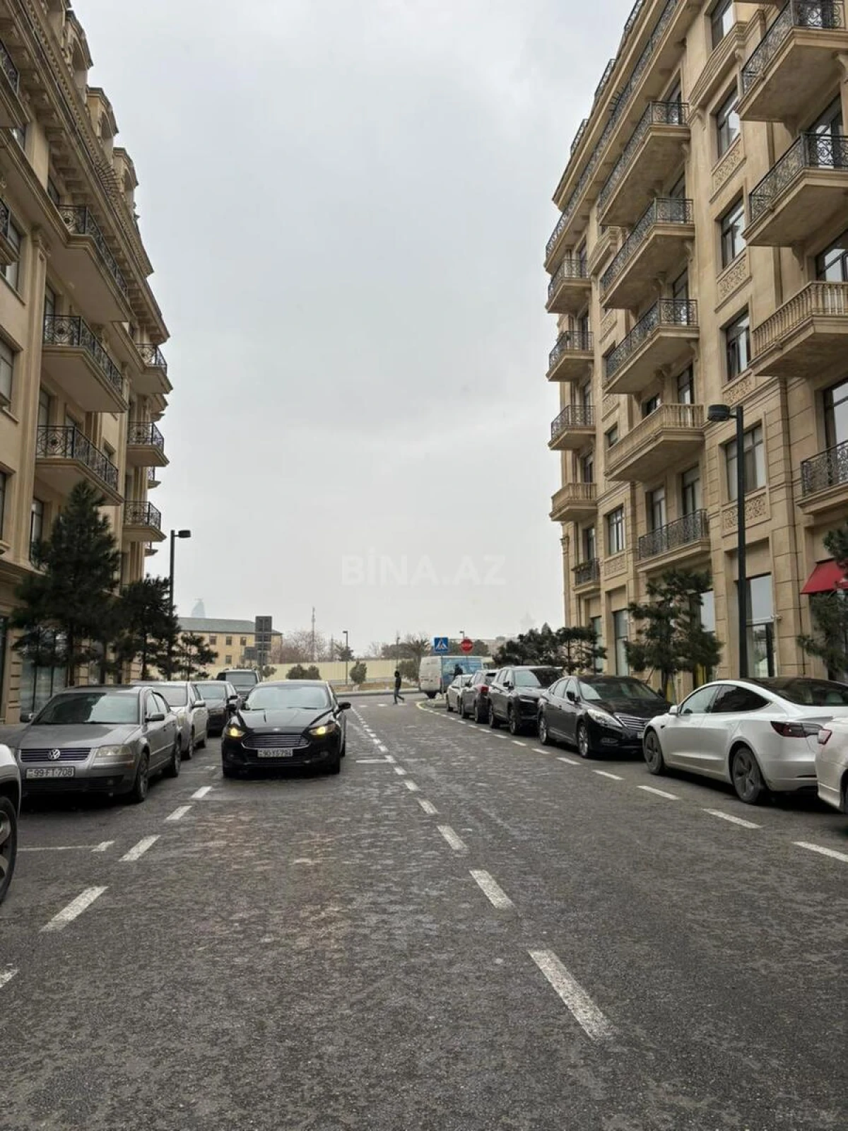 Kirayə verilir 3 otaqlı ofis 144 m²