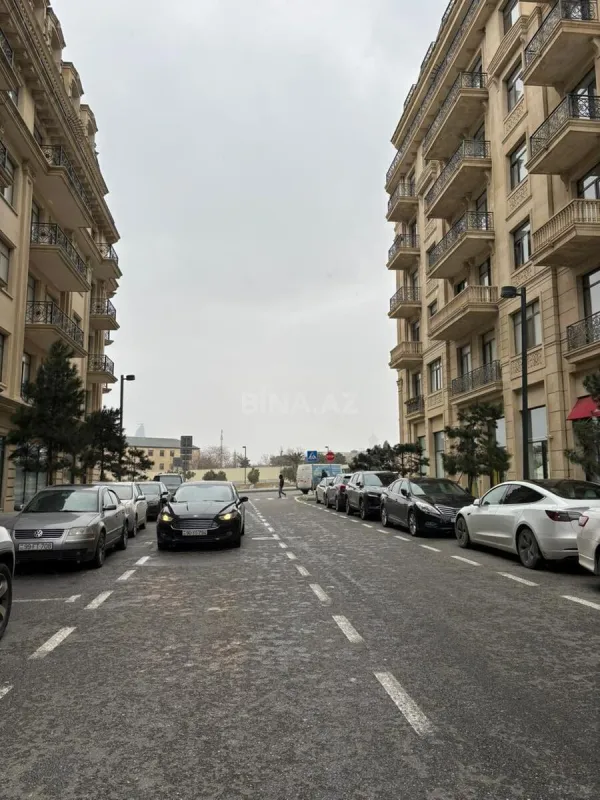 Kirayə verilir 3 otaqlı ofis 144 m²