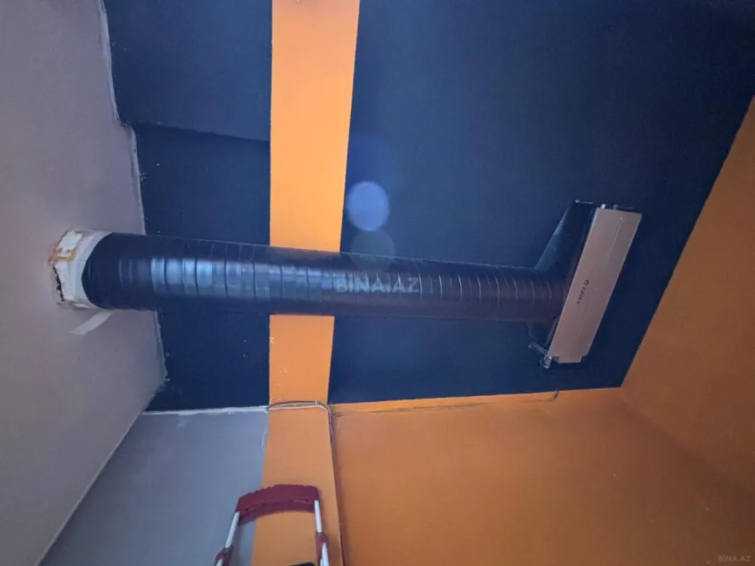 Kirayə verilir 3 otaqlı ofis 144 m²