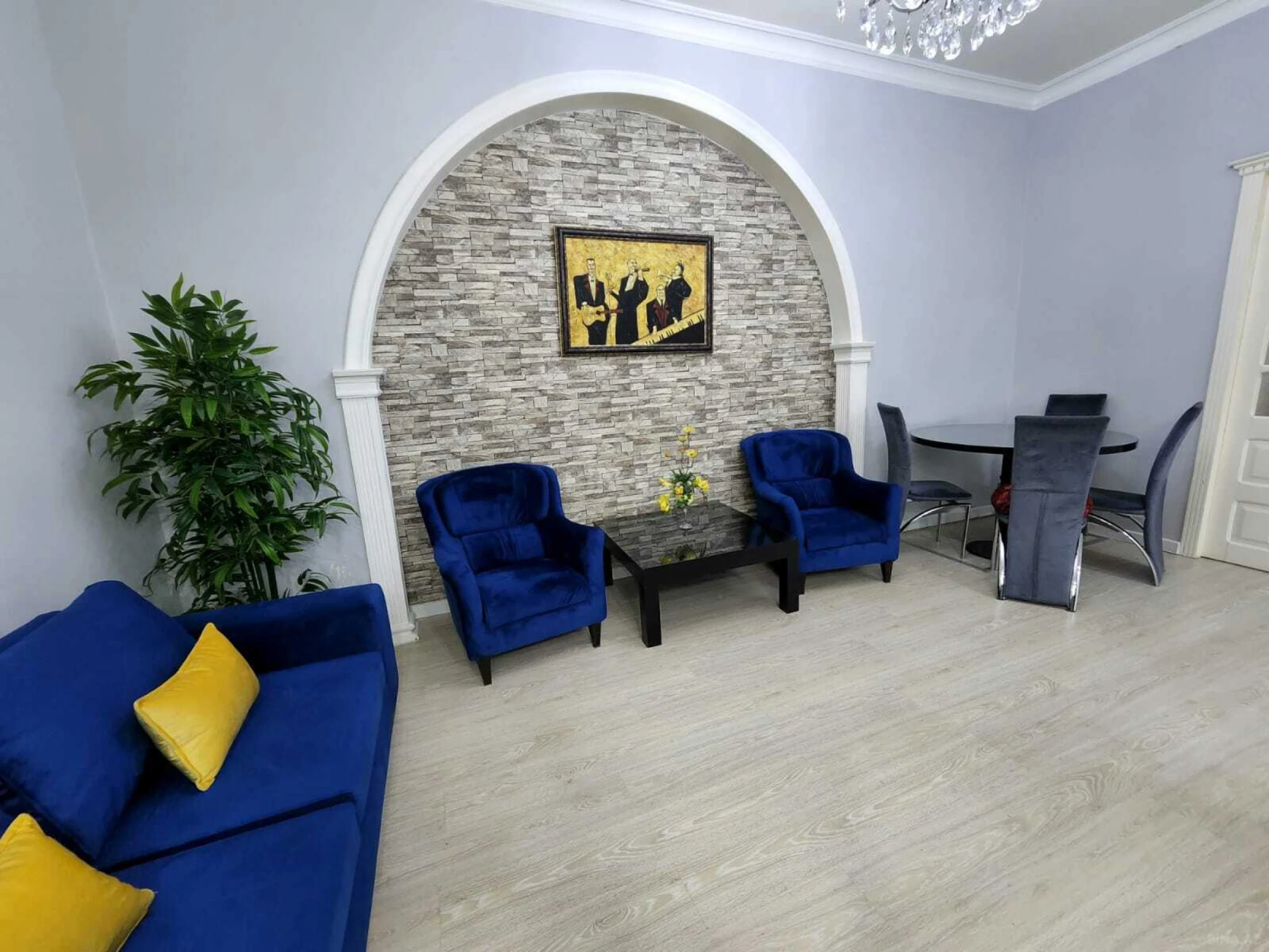 Kirayə verilir 2 otaqlı mənzil 55 m²