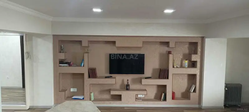 Kirayə verilir 2 otaqlı mənzil 80 m²