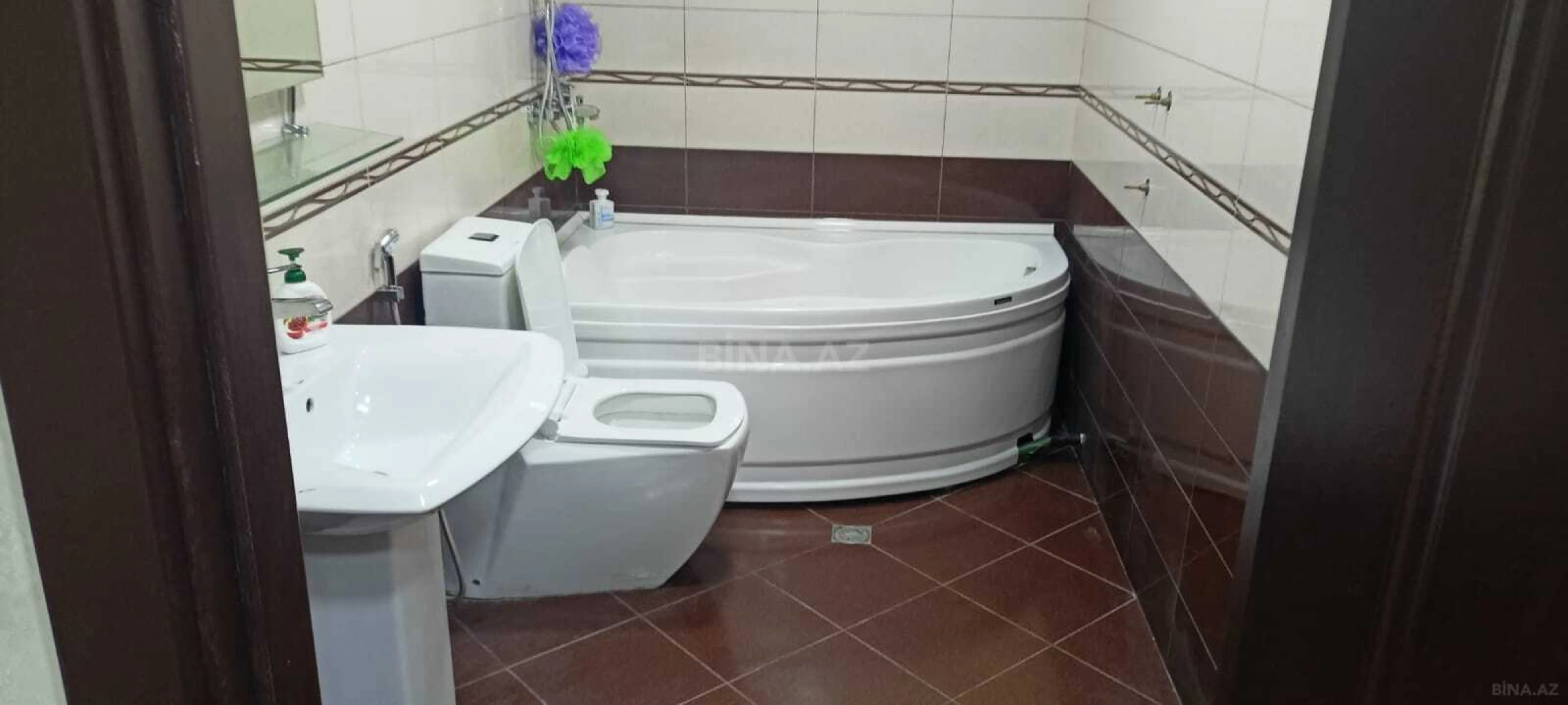 Kirayə verilir 2 otaqlı mənzil 80 m²