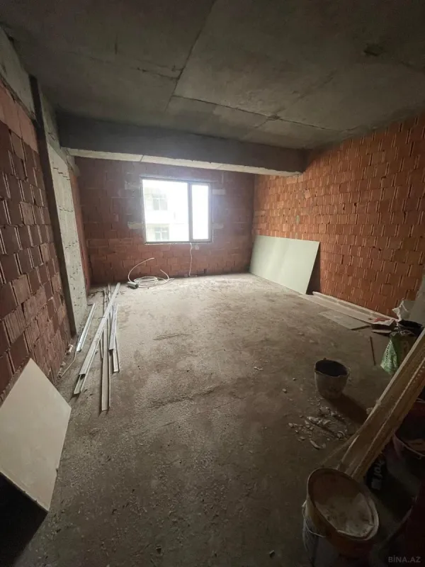 Satılır 3 otaqlı mənzil 154 m²