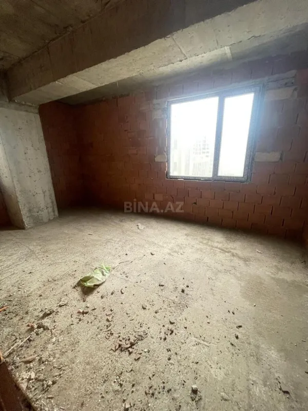 Satılır 3 otaqlı mənzil 154 m²