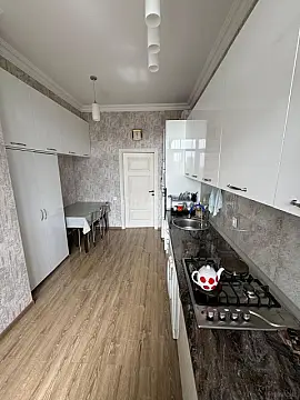 Satılır 3 otaqlı mənzil 101 m²