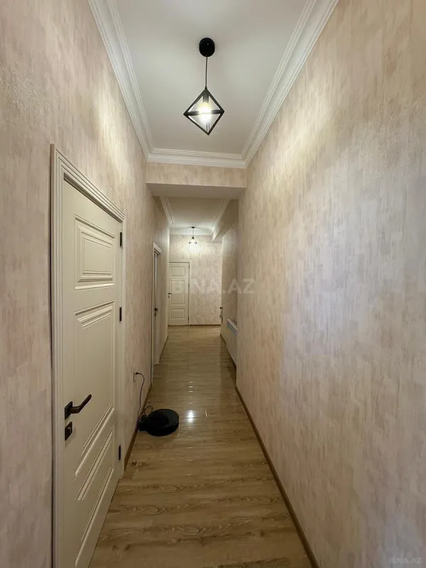 Satılır 3 otaqlı mənzil 101 m²